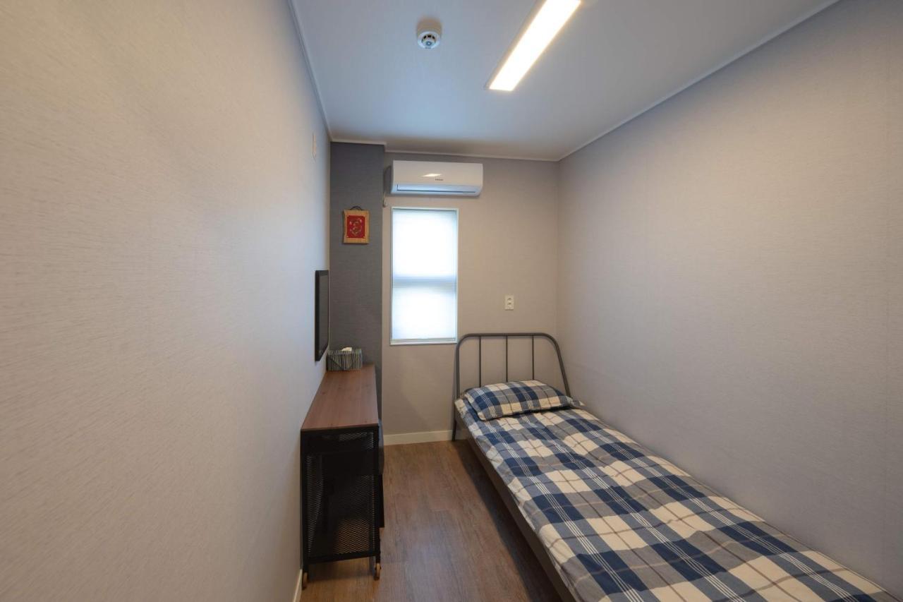 Hotel Sagye Travel Seogwipo Esterno foto