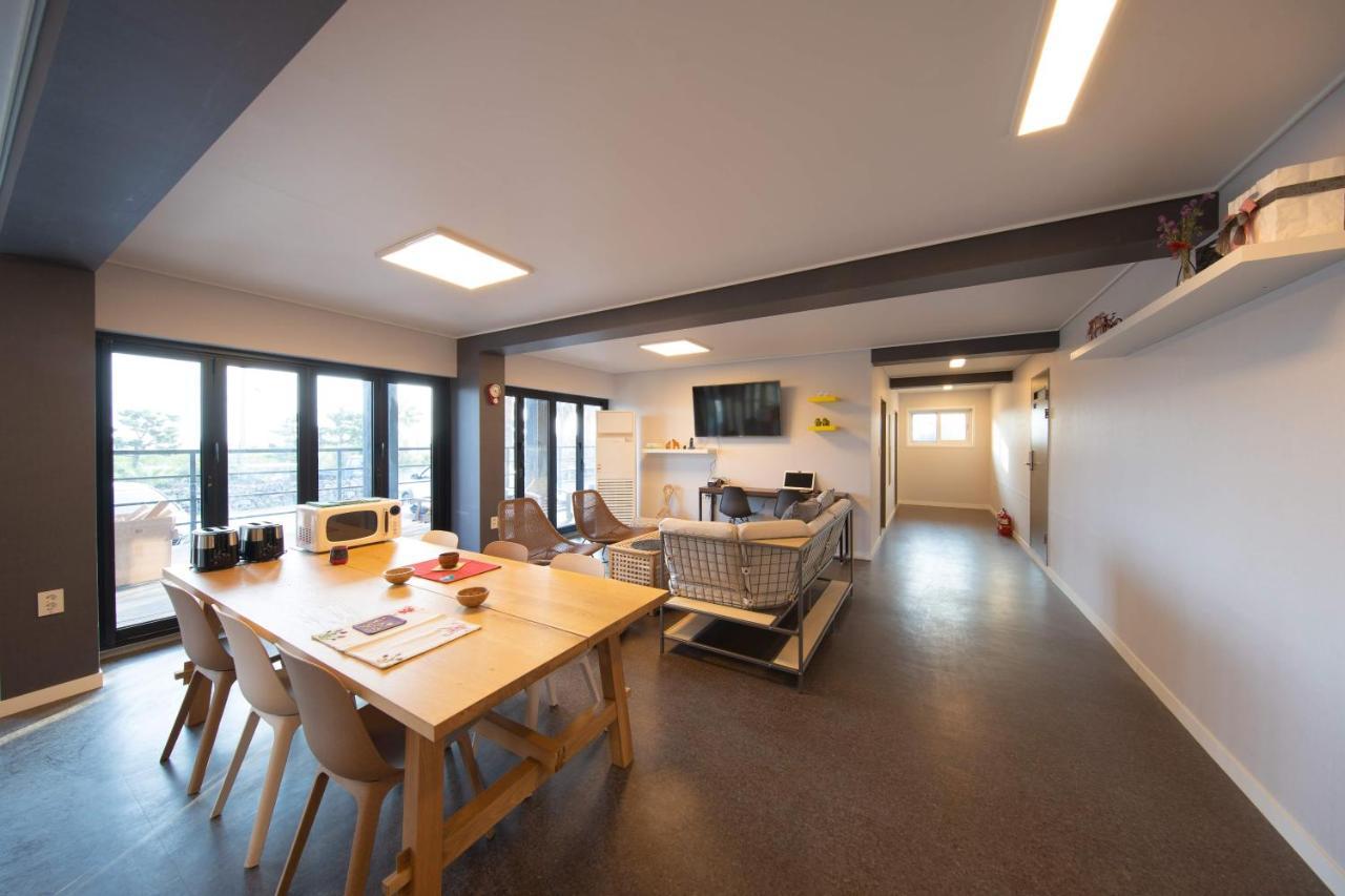 Hotel Sagye Travel Seogwipo Esterno foto